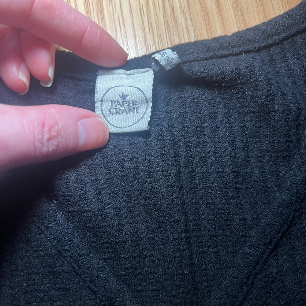 Paper Crane Waffle Knit Tank Top Womens Size Small Sleeveless Black Button Shirt - Picture 4 of 5